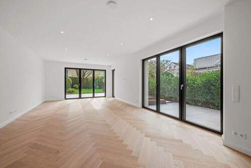 Wohnbereich - 6 Zimmer Doppelhaushälfte in München