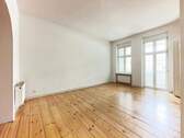 Wohnzimmer - Etagenwohnung mit 80,00 m&sup2; in Berlin zum Kaufen