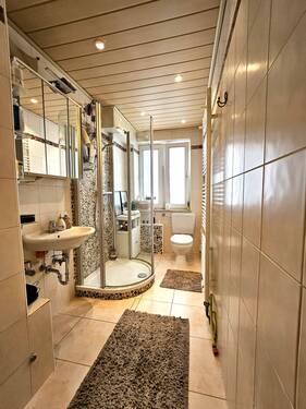 Bad - Etagenwohnung mit 85,00 m&sup2; in Fürth zum Kaufen