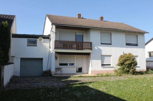 Gartenansicht - 5 Zimmer Mehrfamilienhaus, Wohnhaus in Stammham