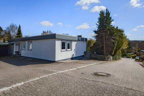 Straßenansicht - 