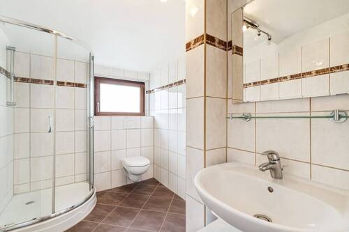 Badezimmer DG KI bearbeitet - 