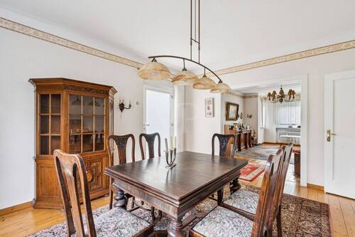 Wohnzimmer EG - 8 Zimmer Einfamilienhaus in Berlin