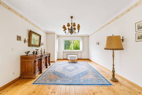 Wohnzimmer KI bearbeitet - 