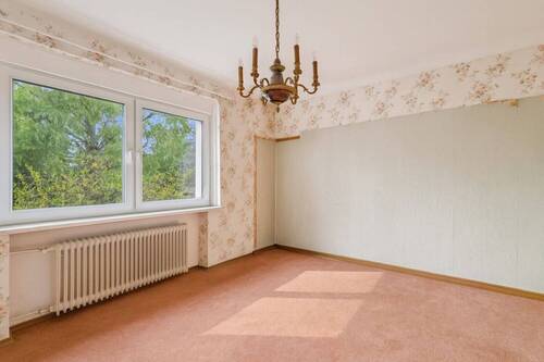 Zimmer KI bearbeitet - 