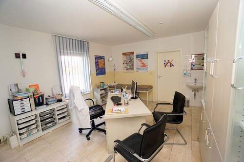 EG Praxisräume (10).jpg - 