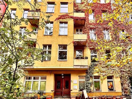 Frontansicht Gebäude - 