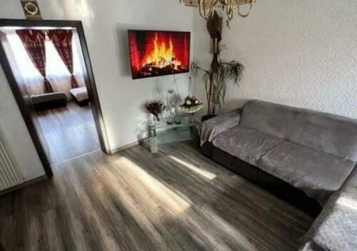 Bild 1 - Leerstehendes 3-Familienhaus in Seitenstrasse von Völklingen-OT zu verkaufen