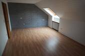 Wohnzimmer - 3 Zimmerwohnung in Bad Wörishofen im Dachgeschoss frei