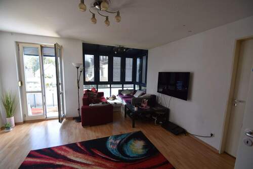 Wohnzimmer aktuell mit WG - 