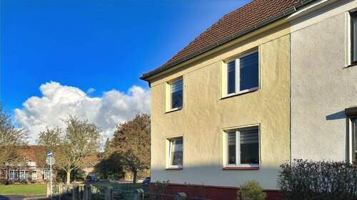 Gebäudeansicht - 4 Zimmer Doppelhaushälfte in Güstrow