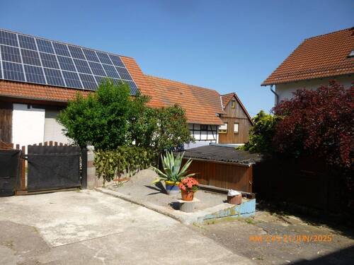 Haus von der Seite aus gesehen - 