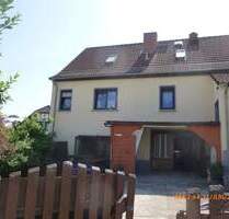 Haus in echter Ortsrandlage , ruhig gelegen mit Innenhof, Garage und kleiner Werkstatt - Erbenhausen Schafhausen