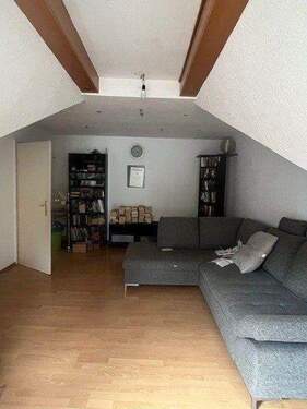 Bild 2 - 7 Zimmer Reihenmittelhaus zum Kaufen in Völklingen