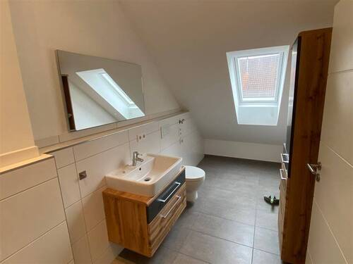 Bad Ansicht 1 - Etagenwohnung mit 50,00 m&sup2; in Fürstenfeldbruck zur Miete