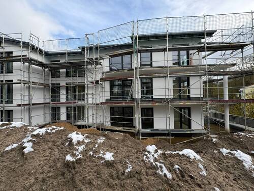 1 - Eppstein: Ihr neues Zuhause - Modern, naturnah und perfekt angebunden 