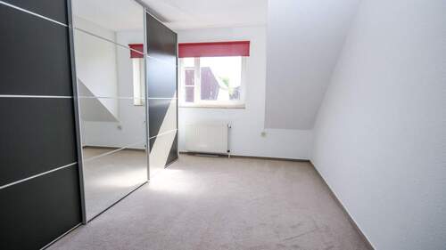Zimmer 1 Dachgeschoss - 