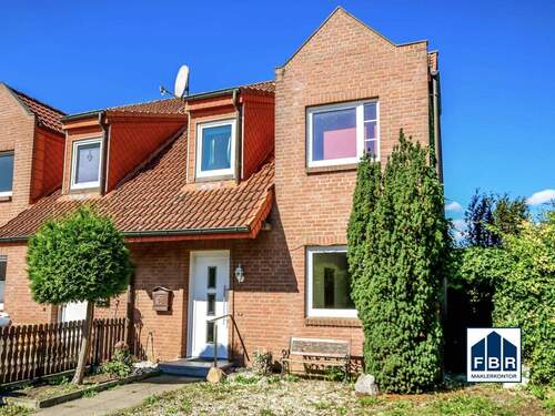 Frontansicht - Modernes & gepflegtes Reihenendhaus nahe dem Schweriner See