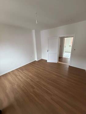 Wohnzimmer - Sehr schöne kleine 2,5 Zimmer Wohnung.