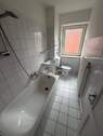 Bad mit Badewanne - 