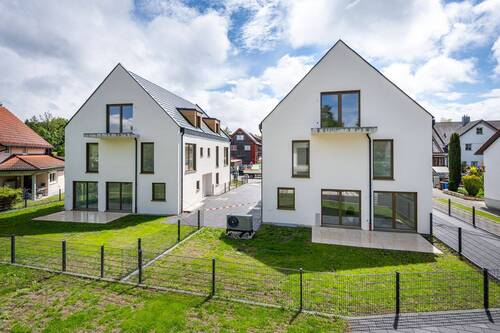 Hausansicht - AIGNER - Haus 2: Moderne Doppelhaushälfte mit Wohlfühlcharakter an der Aubinger Lohe