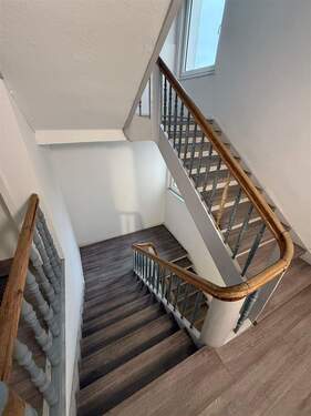 Treppenhaus - Etagenwohnung mit 66,00 m² in Zirndorf zum Kaufen