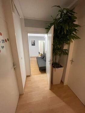 Flur - Büro mit 27,00 m² in Freiburg im Breisgau zur Miete