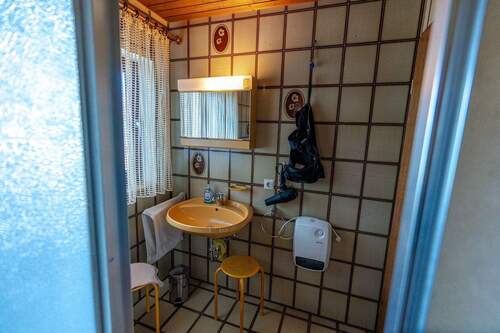 Erdgeschoss, Duschbad - 