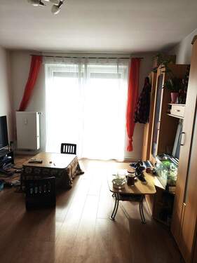 Wohnzimmer - Etagenwohnung mit 62,00 m&sup2; in Nürnberg zur Miete