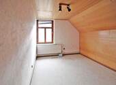 Zimmer im Dachgeschoss - 