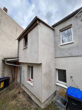 Rückansicht Hinterhof.JPG - 3 Zimmer Reihenmittelhaus in Bischofswerda