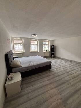 Schlafzimmer OG.JPG - 