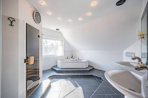 Bad mit Sauna im DG Ansicht 1 - 