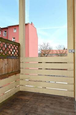 Balkon - Etagenwohnung mit 61,00 m&sup2; in Stralsund zur Miete