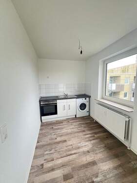 Küchenecke - Single-Apartment mit Balkon frei!
