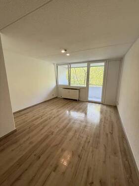 Bild 1 - Erstbezug nach Sanierung: 3-Zi.-Wohnung mit Balkon in Mainz-Gonsenheim