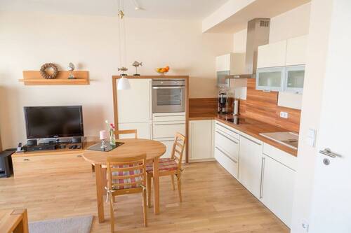 Wohnung Berlin-12 - 2 Zimmer Etagenwohnung zur Miete in Berlin