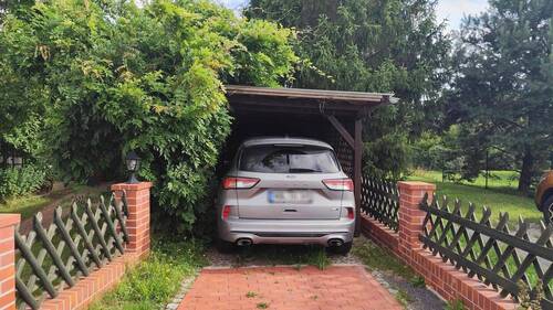 Carport für 2 Fahrzeuge - 4 Zimmer Einfamilienhaus zum Kaufen in Hähnichen