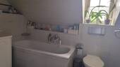 DG - Bad mit WC und Badewanne - 