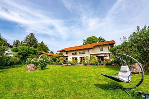 Außenansicht - Leben, wo andere Urlaub machen - Bergblick inklusive