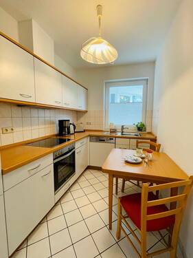 Einbauküche mit Geschirrspüler - 