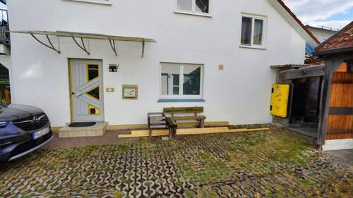 Zwei KFZ-Stellplätze am Haus - 