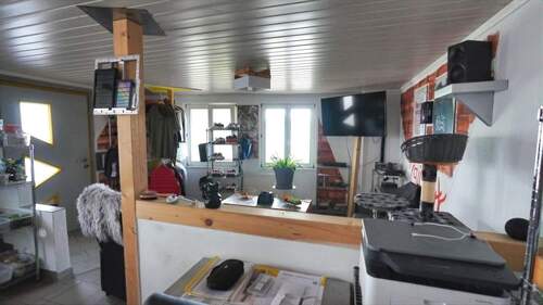 Wohnbereich - VERMIETETE ERDGESCHOSSWOHNUNG (SOUTERRAIN) IN RUHIGER LAGE