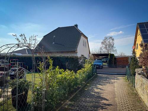 Hausansicht vorne - Zwischen Ruhe und Stadt - Wohnen in Berlin-Falkenberg