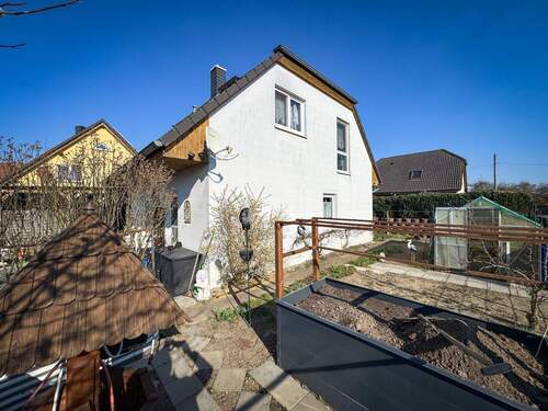 Garten - 3 Zimmer Einfamilienhaus zum Kaufen in Berlin