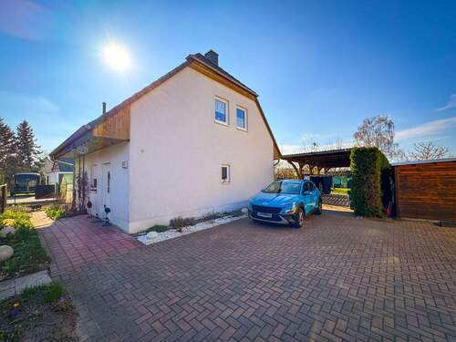 Hof - 3 Zimmer Einfamilienhaus in Berlin