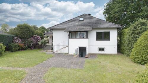 Gartenansicht - 5 Zimmer Einfamilienhaus zum Kaufen in Seevetal - Helmstorf