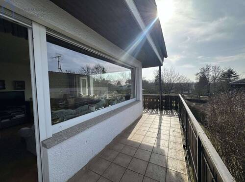 Balkon - 6 Zimmer Mehrfamilienhaus, Wohnhaus zum Kaufen in Hünfeld