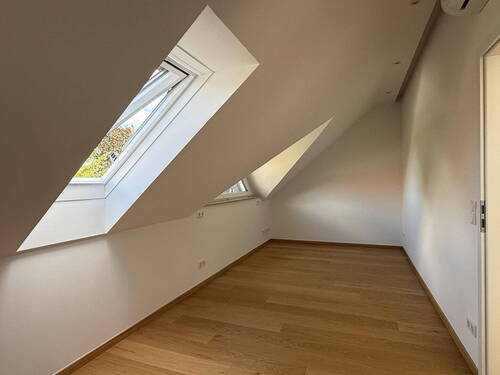 Arbeiten/Kind - 4 Zimmer Doppelhaushälfte in Bad Köstritz