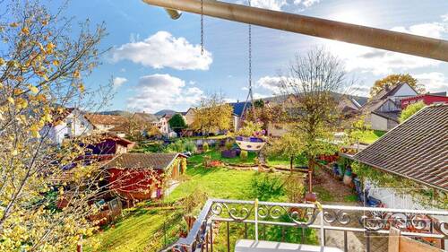 OG - Eingangsbereich Blick in den Garten - 